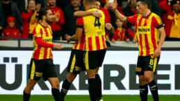 Göztepe yeni stadı’nda oynadığı ilk maçta Beşiktaş’ı 2-1 mağlup etti