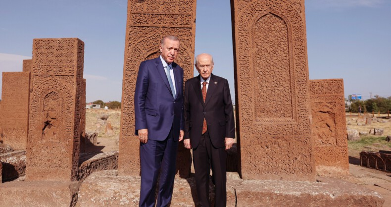 DEVLET BAHÇELİ AHLAT’TA